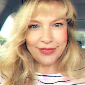 Meet your Posher, Natasha